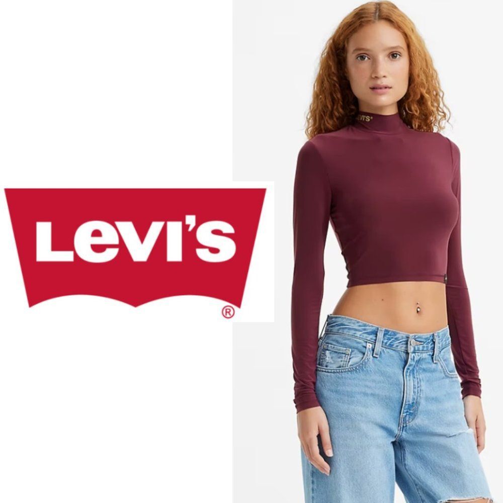 Levi's Graphic Rory Second Skin Turtle Neck Logo Crop Top